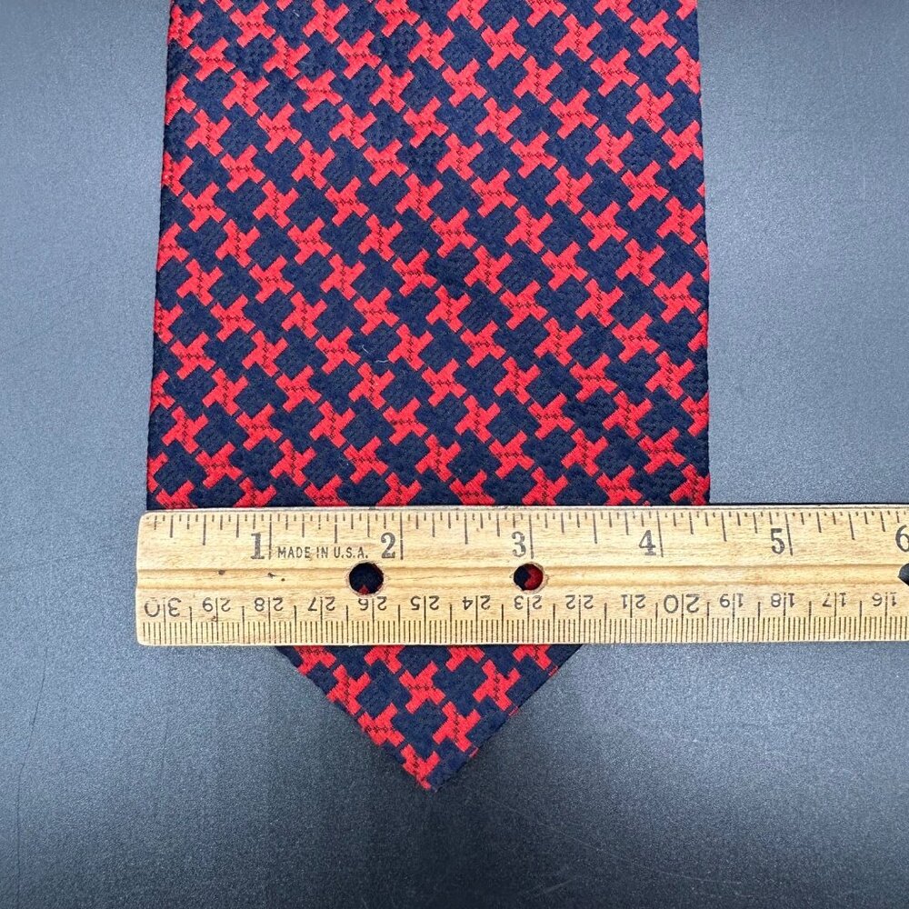 Vintage Tie 1960s Red Navy Beau Brummell Gentry Necktie Polyester Mid Century - Picture 5 of 6